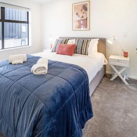 Serenity In The Centre: 2 Bed 2 Bath Christchurch Exteriör bild
