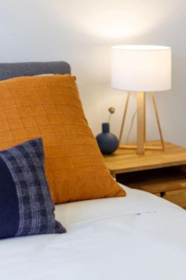 Serenity In The Centre: 2 Bed 2 Bath Christchurch Exteriör bild