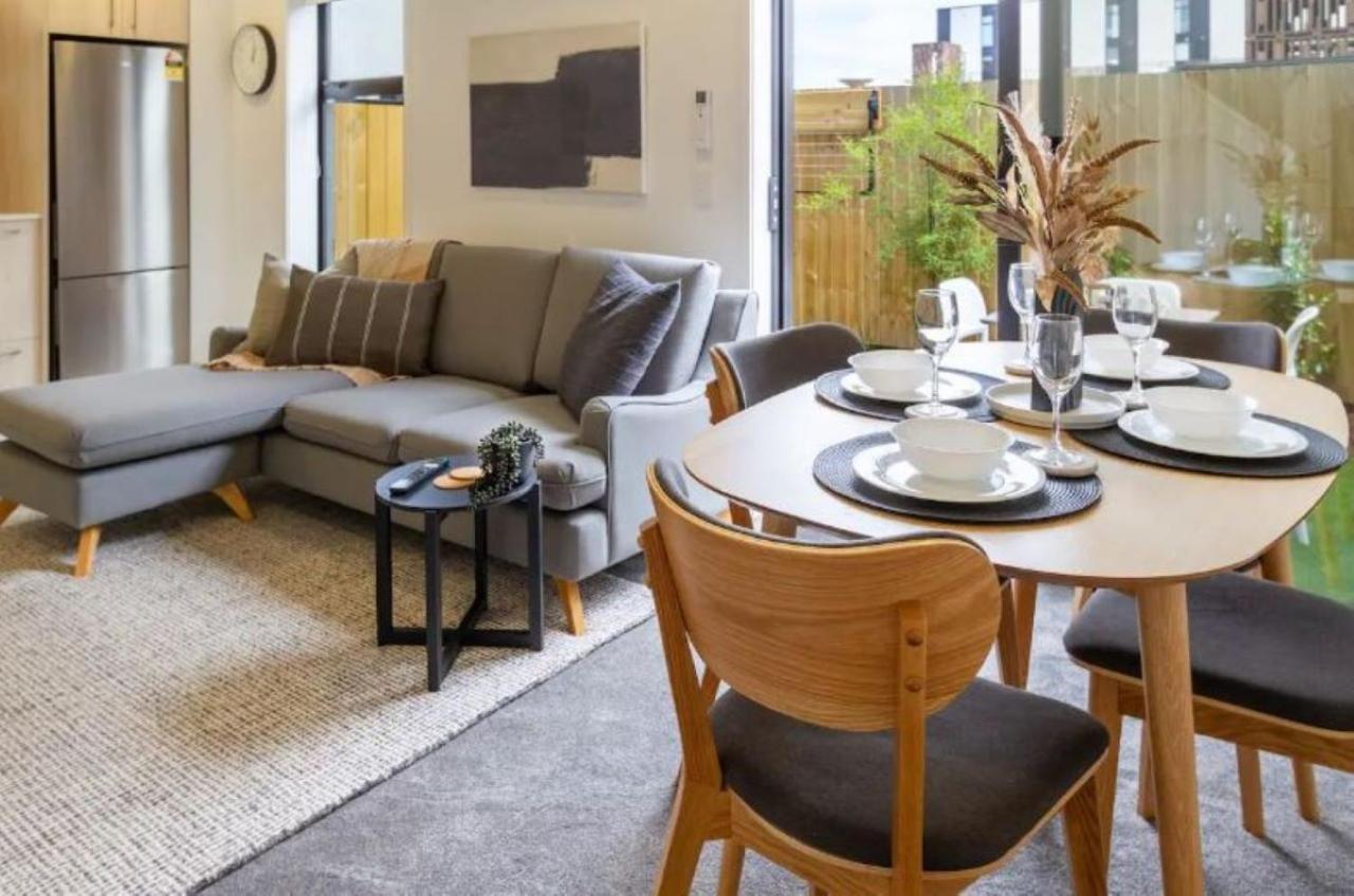 Serenity In The Centre: 2 Bed 2 Bath Christchurch Exteriör bild