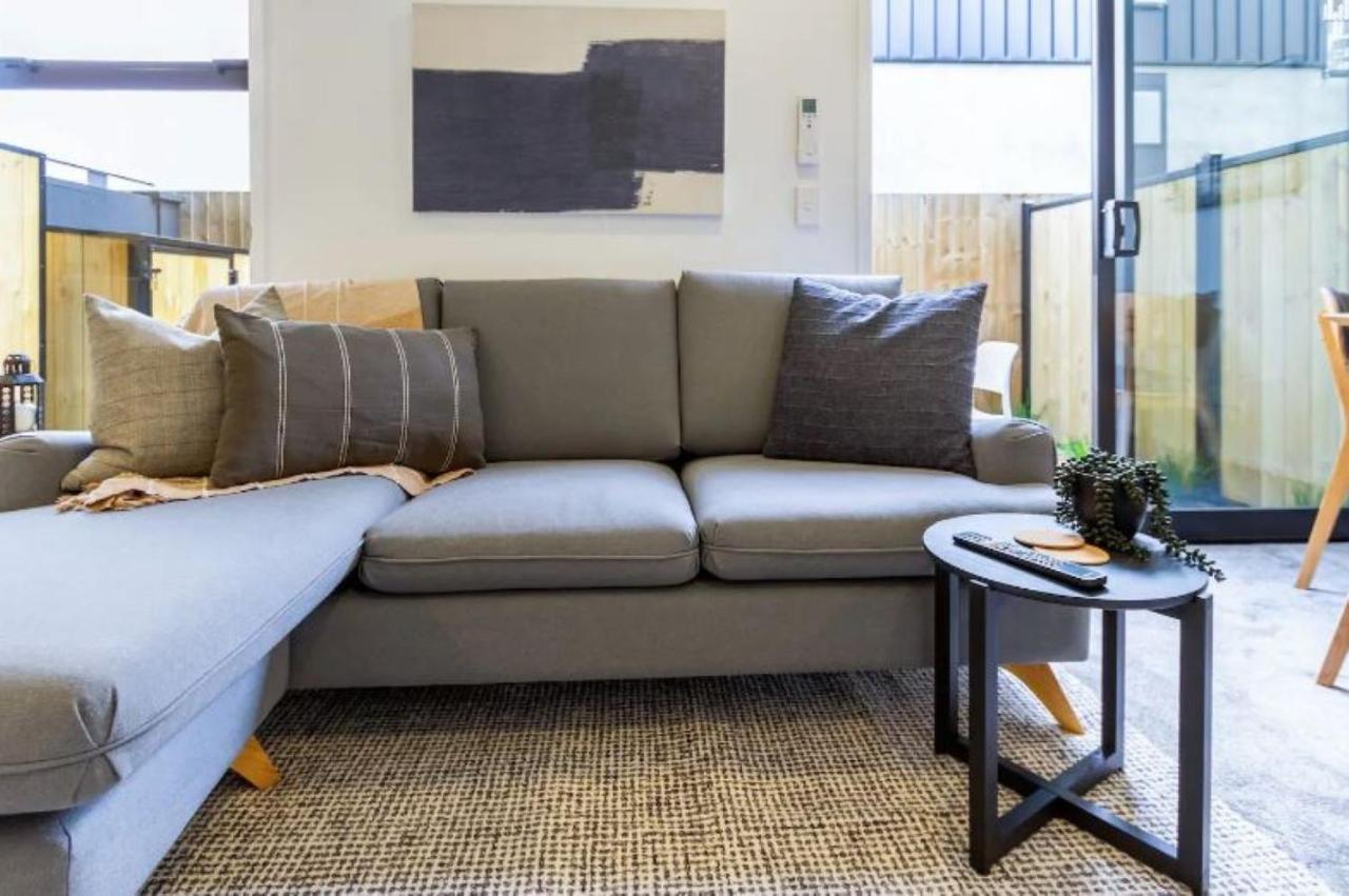 Serenity In The Centre: 2 Bed 2 Bath Christchurch Exteriör bild