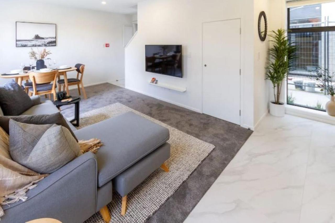 Serenity In The Centre: 2 Bed 2 Bath Christchurch Exteriör bild