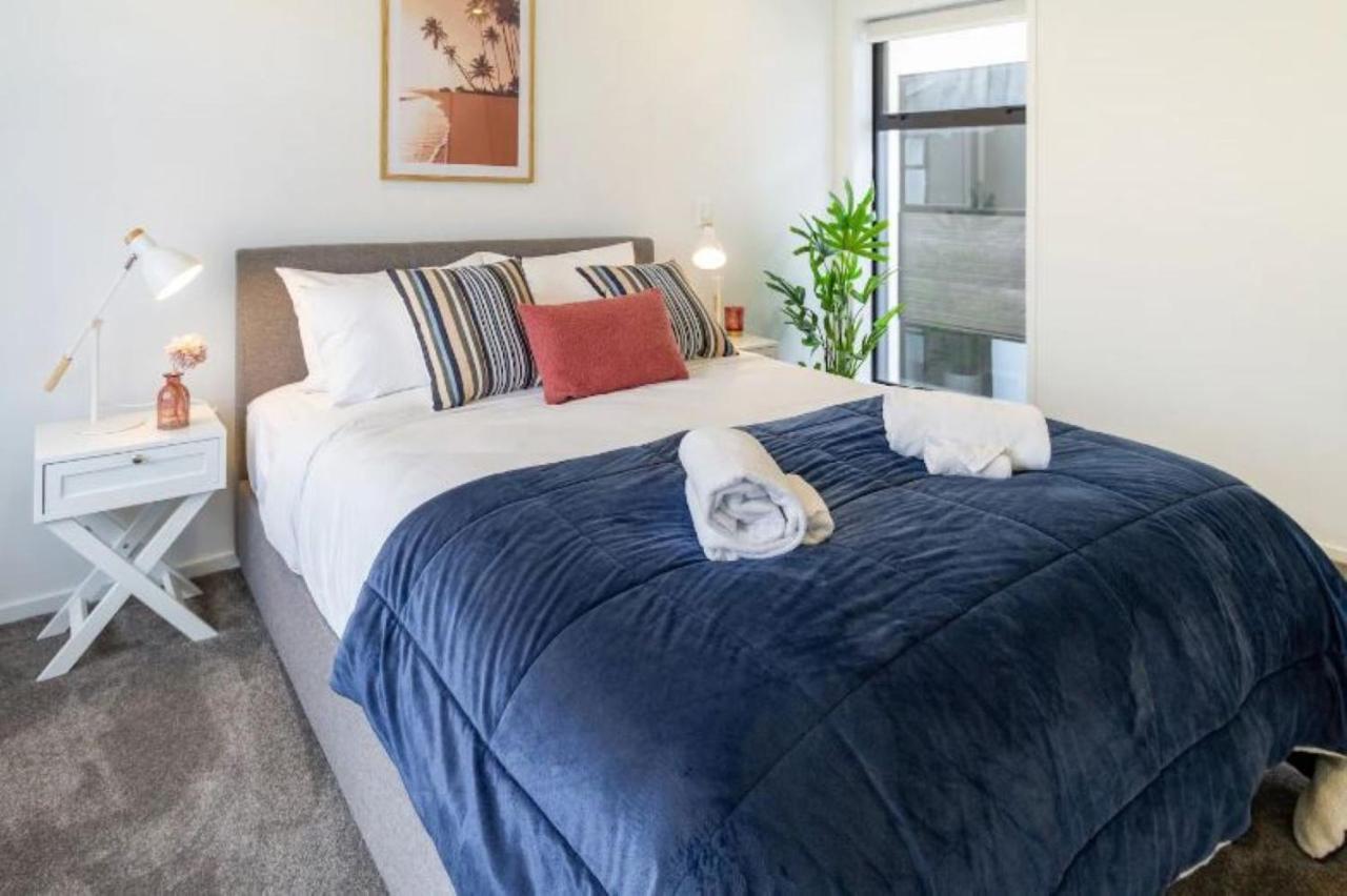 Serenity In The Centre: 2 Bed 2 Bath Christchurch Exteriör bild